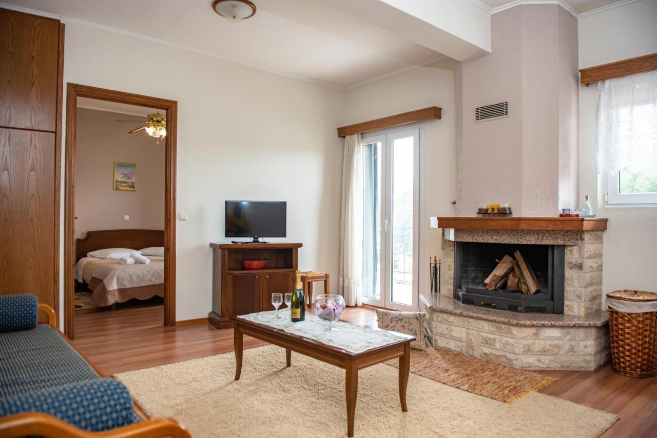 Ξένη resort Καρπενήσι Εξωτερικό φωτογραφία